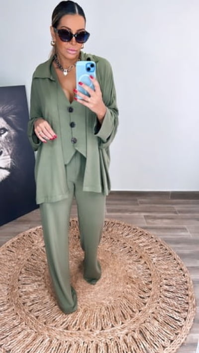 Conjunto de 3 peças Malha Crepe com Colete Donna Verde Militar