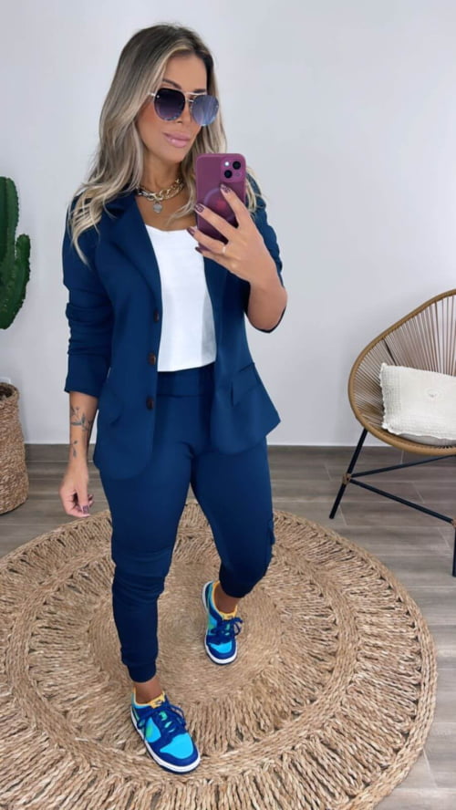 Conjunto de 3 peças Mariana  blazer e calça cargo marinho  atenção o P 36/38  M40 g 42/44 somente nessa cor