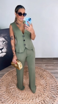 Conjunto de 3 peças Malha Crepe com Colete Donna Verde Militar